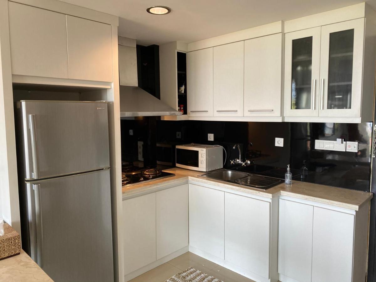 Stylish 2 Bedroom Penthouse Apt, Newly Refreshed, 50 Mbps, Pool, Gym, Resto Кута Екстер'єр фото