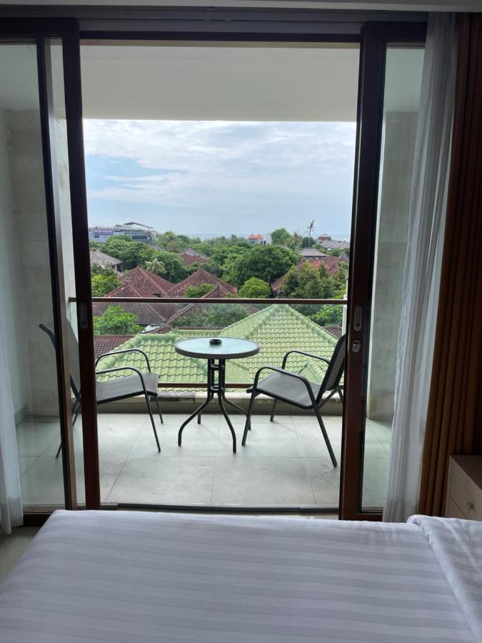 Stylish 2 Bedroom Penthouse Apt, Newly Refreshed, 50 Mbps, Pool, Gym, Resto Кута Екстер'єр фото