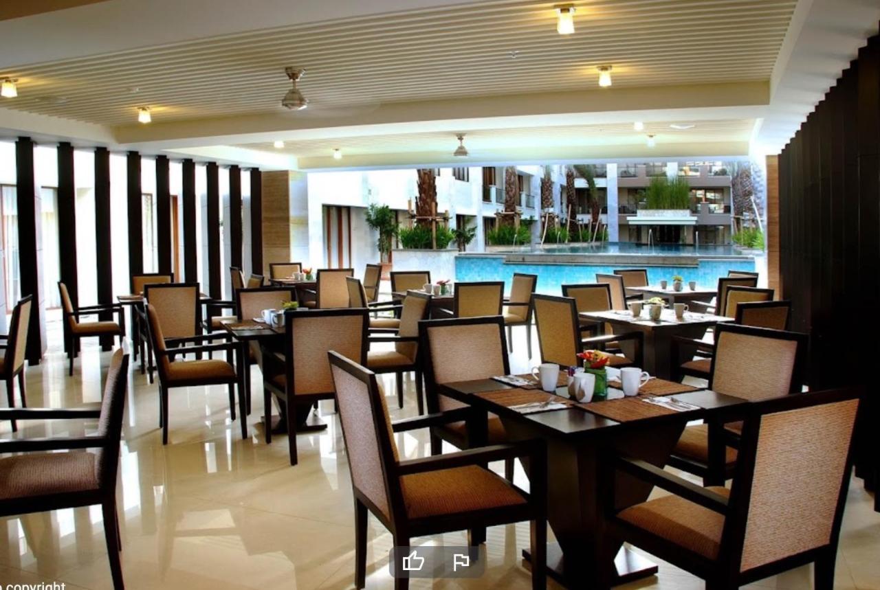 Stylish 2 Bedroom Penthouse Apt, Newly Refreshed, 50 Mbps, Pool, Gym, Resto Кута Екстер'єр фото